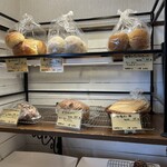 パラオア - 白パン60円とは恐れ入ります。。。