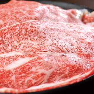 A5黒毛和牛すき焼きが主役の6千円コース【2H飲み放題付き】