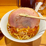 中華そば しば田 - 大きなバラロールチャーシュー