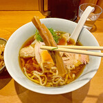 中華そば しば田 - 大きめのメンマ