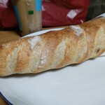 ル トーキヨー フレンチベーカリー エスプリ - バゲットアランシエンヌ￥520