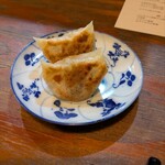 yum - ラム焼餃子
