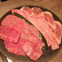 焼肉うしごろ 池袋店 - お肉　（２人前）