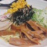 油そば専門店 ぶらぶら - 「辛塩油そば」超特盛に全部盛をとっぴ♪