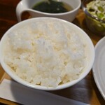 キッチン ブルー グローブ - ご飯大盛りのアップ