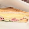 CAFFE VELOCE Mita Ten - Cセット。トーストサンド とろ～りチーズ＆ハム。