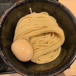 麺屋一燈 - つるっとした麺と