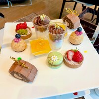 ポム・ダダン - 