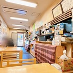 ふる里うどん  - 平日の13時は空いてました