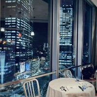 ブラッスリー ポール・ボキューズ 大丸東京 - 夜景