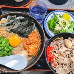 麺紡 - 麺スペ牛丼セット
