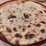 本格インド料理 クマールダバ - ・タンドリーロティ 300円