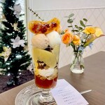 ファヴォリ - 林檎と紅茶のパフェ