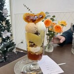 ファヴォリ - 林檎と紅茶のパフェ