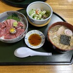 食事処日の出 - 