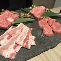 近江うし 焼肉 にくTATSU 青山本店 - 