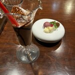 チョコレート＆カクテルバー セプティグラス - 