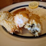 ハロッズ - 海老フライの身にはプリッと感が軽くあり美味しい
