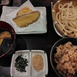 武蔵野うどん じんこ - 