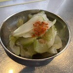 大衆麺酒場 ミクロとくじら 幡ヶ谷 - ザーサイセロリ