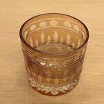 山玄茶 - 絞ったグレープフルーツに数滴ブランデーをたらして。。。グレープフルーツジュースの出来上がり❤️