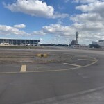 China Eastern Airlines No. 137 Lounge - ターミナルまで結構遠い