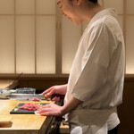 鮨 めい乃 - 今日はめいちゃんのお仕事を横から見学させて頂きました(´∀｀)