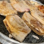 サムギョプサルと韓国料理 ツツムサンパ - 