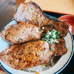豚みそ丼専門店 有隣 - 