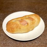 パンの店　おだしま - バジルフランク