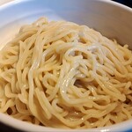 彩華 - 始めに麺を数本そのまま食べます、美味しいから
