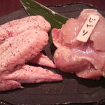 Sumi tora - 地鶏（富士）　手羽先　モモ