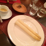 クネル - ホワイトアスパラ オランデーズソース