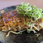 広島流お好み焼 大福 - 断面はこんな感じ♪