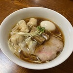 麺屋 落合 - 特製醤油らーめん全景