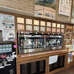駅中ワインサーバー - 店内