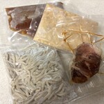 麺屋くろ松 - すべて冷凍状態です