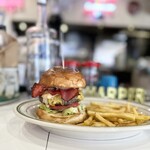 PENNY'S DINER - ベーコンチーズバーガー