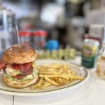 PENNY'S DINER - 