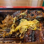 元祖 本吉屋 - うなぎは２段重ね