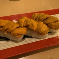 函館うに むらかみ 日本生命札幌ビル店 - うにのお寿司（3貫）