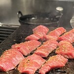 肉 希々 - 