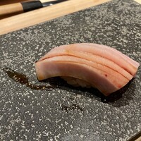 鮨結う紬 - ブリ(//∇//)