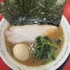 家系ラーメン 王道家直伝 との丸家  八潮店