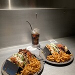 ブルー エントランス キッチン - 