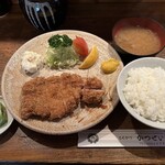 とんかつ かつせい - ロースかつ定食です。（2024年12月）