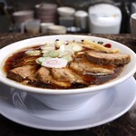 自家製麺 ら～めん かり屋 - にんにくたまりチャーシュー中華そば