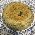 Ｂｒｅａｄ Ｃｒａｆｔ　オオウラ - よもぎあんぱん 190円