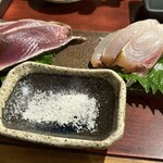 焼肉TABLEさんたま - 藁焼き　鰹とカンパチ