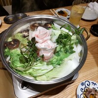 あぐー豚しゃぶしゃぶ専門店 とり央 別邸 - 